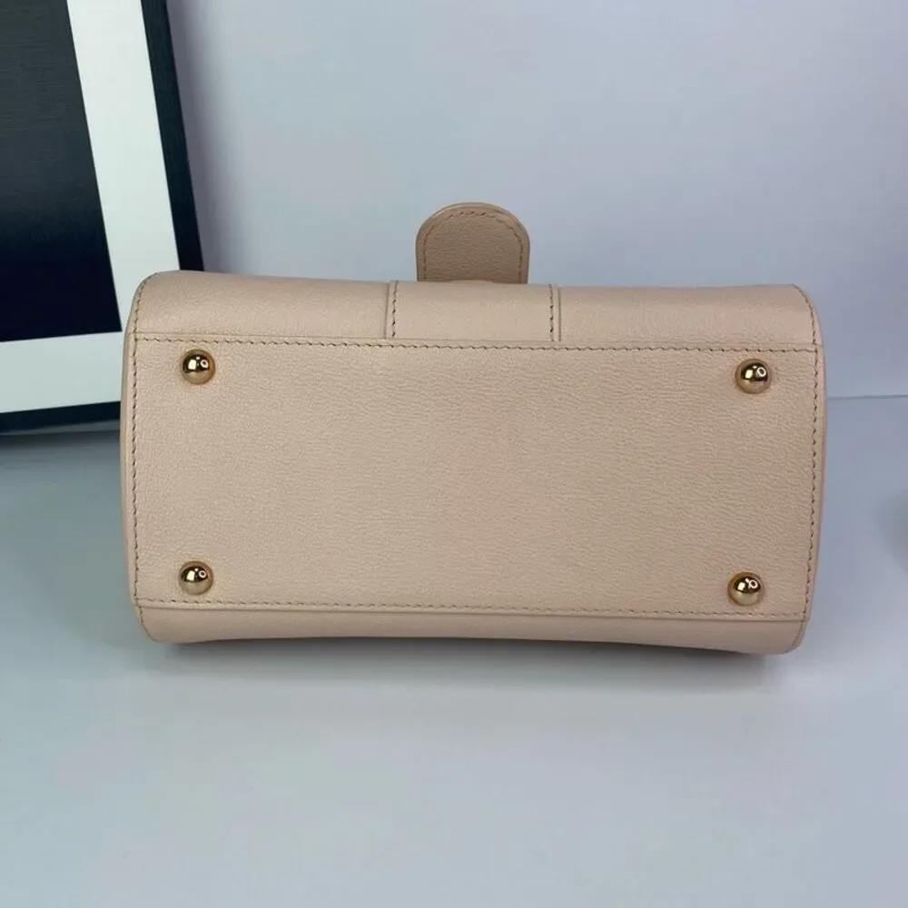 Louis Vuitton Women Pre-Loved Bag Very Good Condition